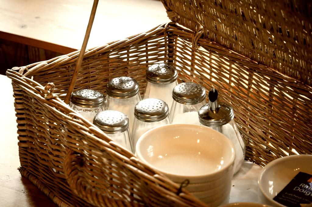 Le Jas Du Mas Hotel Saint-Anthème Екстериор снимка