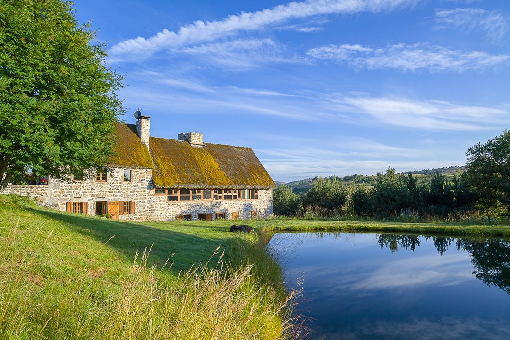 Le Jas Du Mas Hotel Saint-Anthème Екстериор снимка